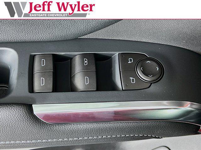 new 2025 Chevrolet Traverse car, priced at $44,615