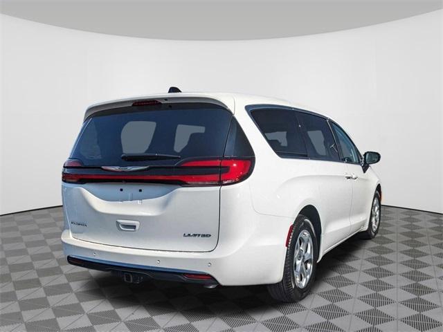 new 2024 Chrysler Pacifica car, priced at $50,292