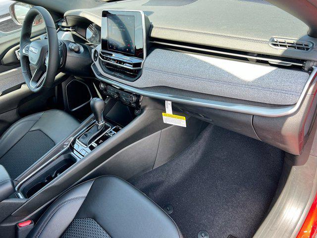 new 2025 Jeep Compass car, priced at $29,728
