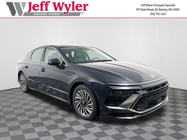 new 2025 Hyundai Sonata Hybrid car, priced at $38,810