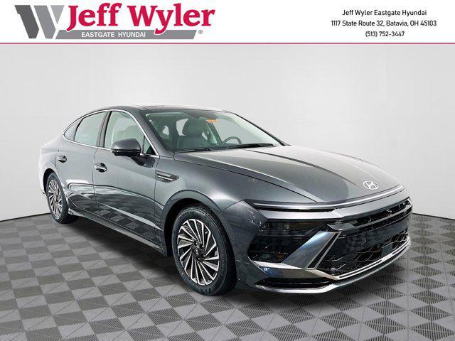 new 2025 Hyundai Sonata Hybrid car, priced at $38,652