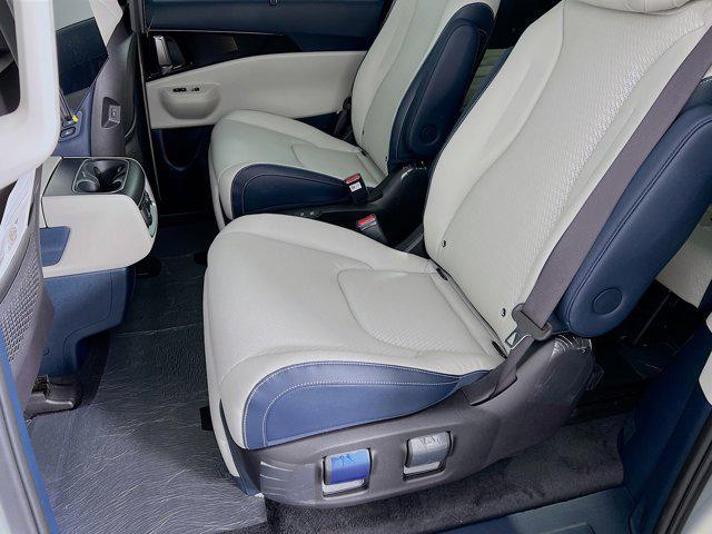 new 2025 Kia Carnival Hybrid car, priced at $53,486