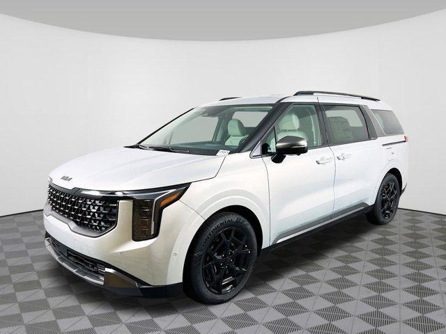 new 2025 Kia Carnival Hybrid car, priced at $53,486