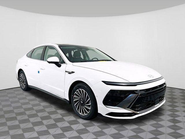 new 2025 Hyundai Sonata Hybrid car, priced at $39,131