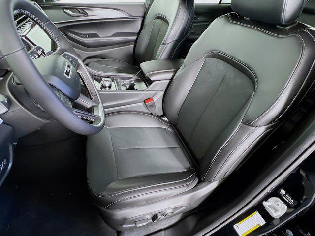 new 2025 Jeep Grand Cherokee car, priced at $42,708