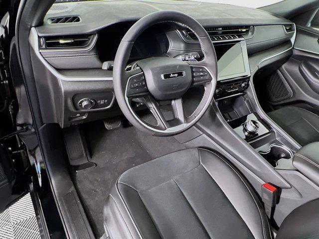new 2025 Jeep Grand Cherokee car, priced at $42,708