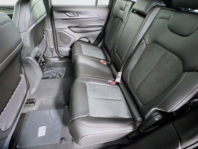 new 2025 Jeep Grand Cherokee car, priced at $42,708