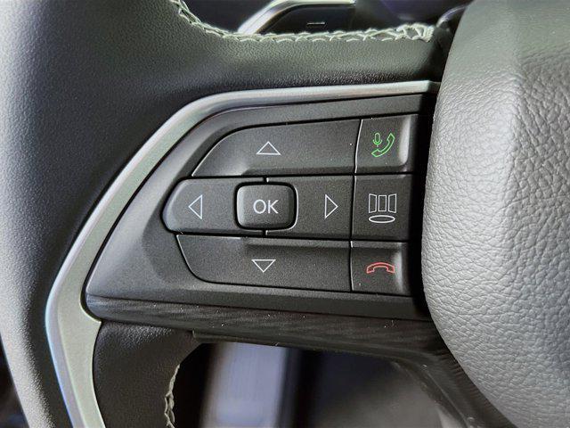 new 2025 Jeep Grand Cherokee car, priced at $42,708