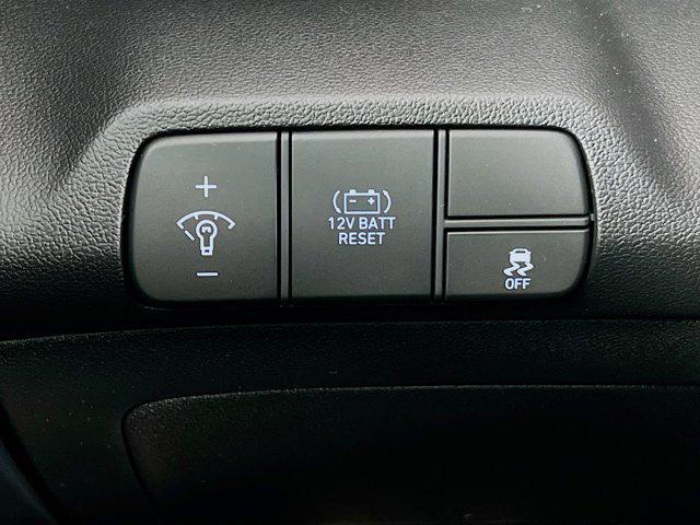 new 2025 Hyundai Elantra car, priced at $28,609