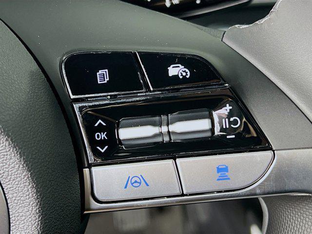 new 2025 Hyundai Elantra car, priced at $26,970