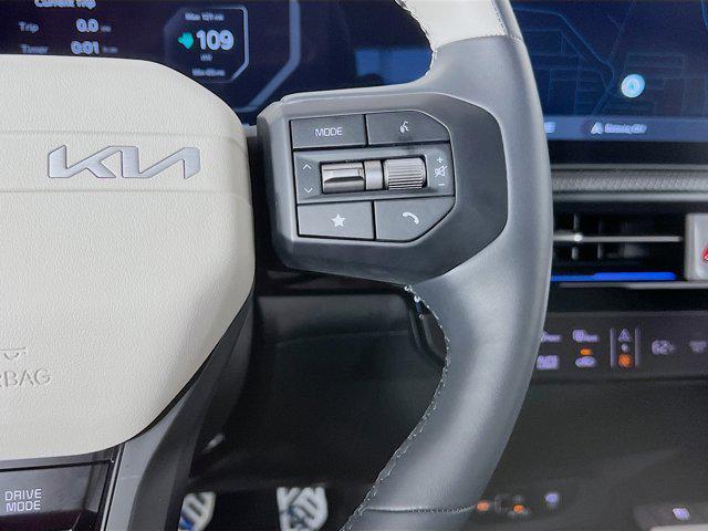 new 2025 Kia EV6 car, priced at $49,525