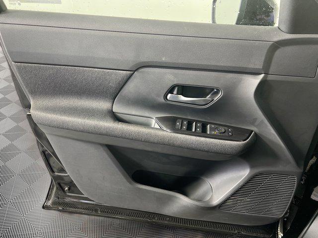 new 2025 Nissan Kicks car, priced at $25,130