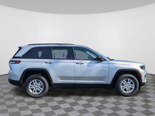 new 2024 Jeep Grand Cherokee car, priced at $35,823