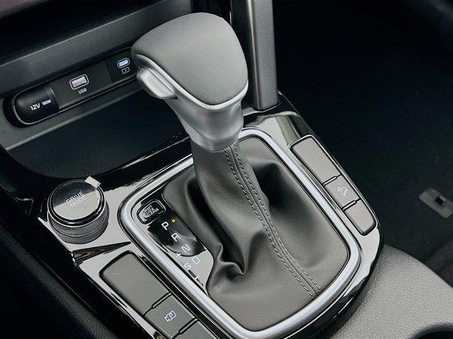 new 2025 Kia Seltos car, priced at $27,108