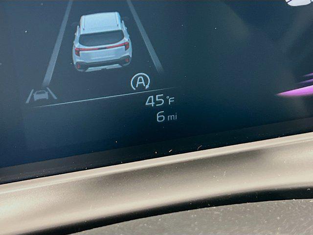 new 2025 Kia Seltos car, priced at $27,108