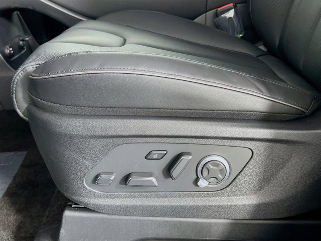 new 2025 Hyundai Palisade car, priced at $54,198