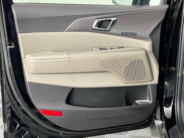 new 2025 Kia Carnival car, priced at $45,466