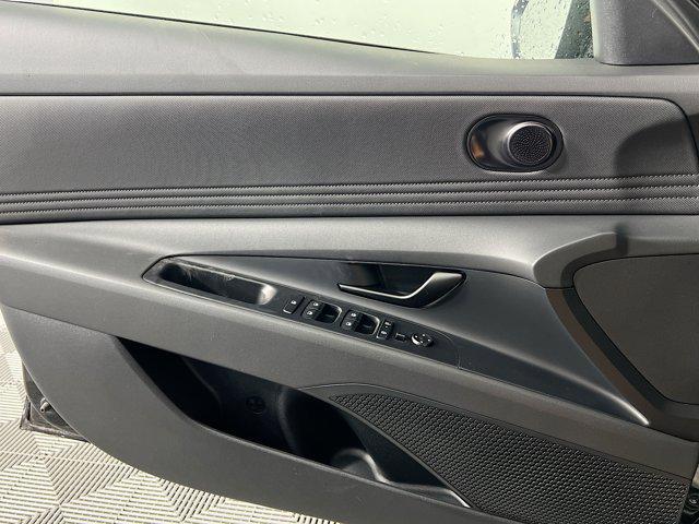 new 2025 Hyundai Elantra car, priced at $28,662