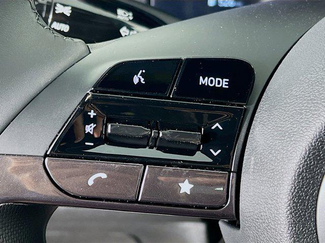 new 2025 Hyundai Elantra car, priced at $28,662