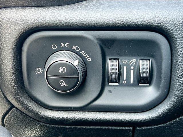 new 2025 Ram 1500 car, priced at $67,540