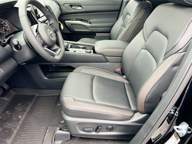 new 2025 Nissan Pathfinder car, priced at $45,872