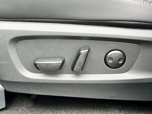 new 2025 Nissan Pathfinder car, priced at $45,872