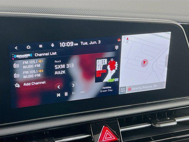 new 2025 Kia Niro car, priced at $32,178