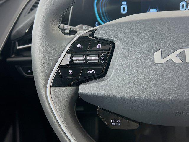 new 2025 Kia Niro car, priced at $32,178