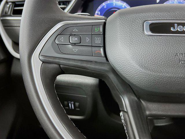new 2025 Jeep Grand Cherokee car, priced at $42,708