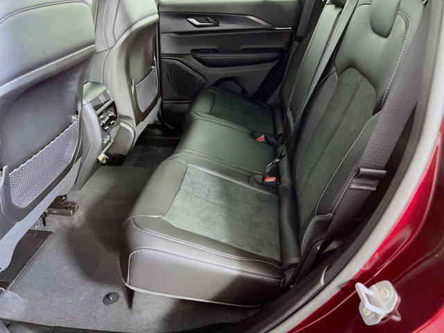 new 2025 Jeep Grand Cherokee car, priced at $42,708