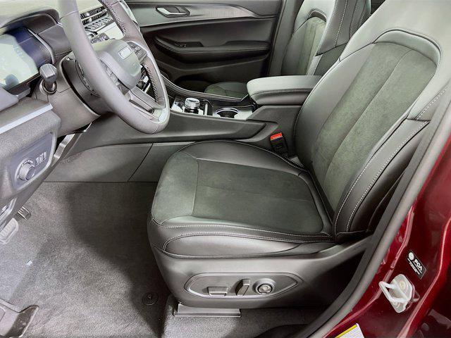 new 2025 Jeep Grand Cherokee car, priced at $42,708