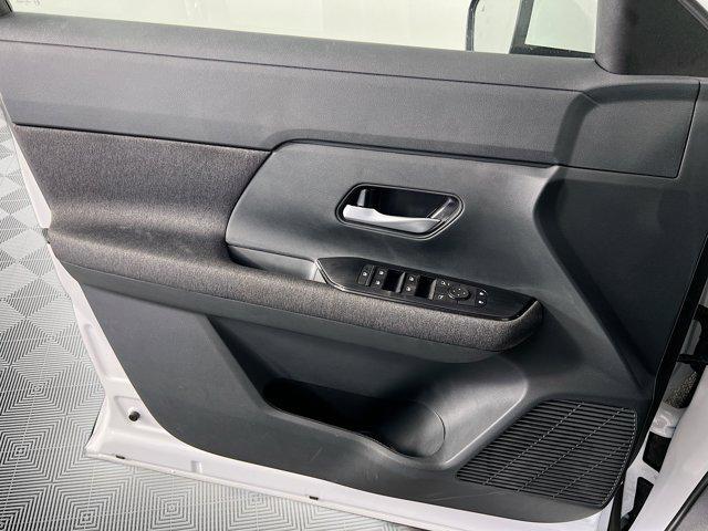 new 2025 Nissan Kicks car, priced at $25,199