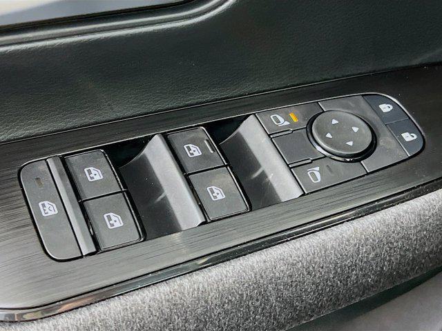 new 2025 Nissan Kicks car, priced at $25,199