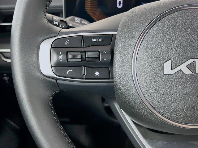 new 2025 Kia K5 car, priced at $28,956