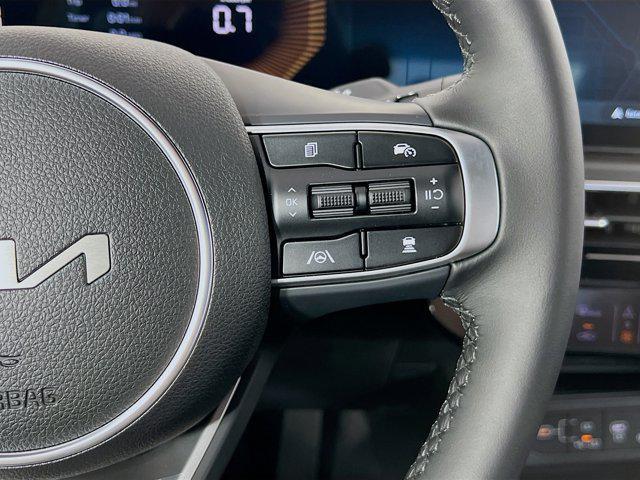 new 2025 Kia K5 car, priced at $28,956