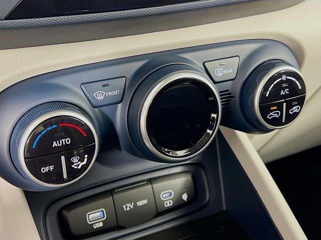 new 2025 Hyundai Venue car, priced at $25,634