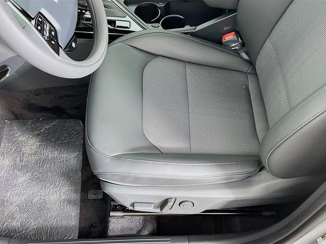 new 2025 Kia Niro car, priced at $30,552