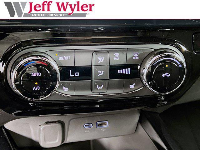 new 2025 Chevrolet Trax car, priced at $27,040