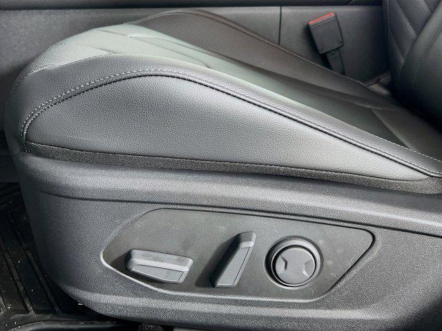 new 2025 Hyundai Elantra car, priced at $27,425
