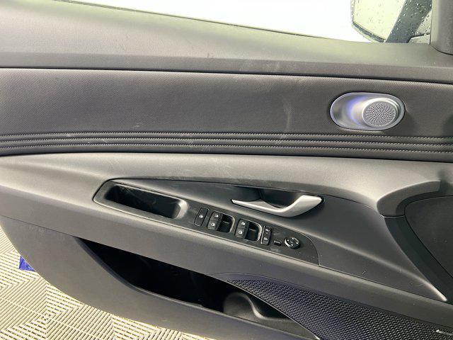 new 2025 Hyundai Elantra car, priced at $27,425