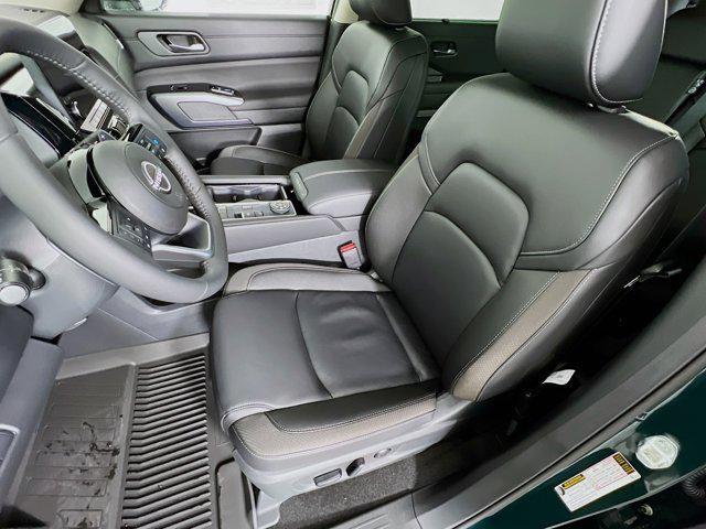 new 2025 Nissan Pathfinder car, priced at $43,667