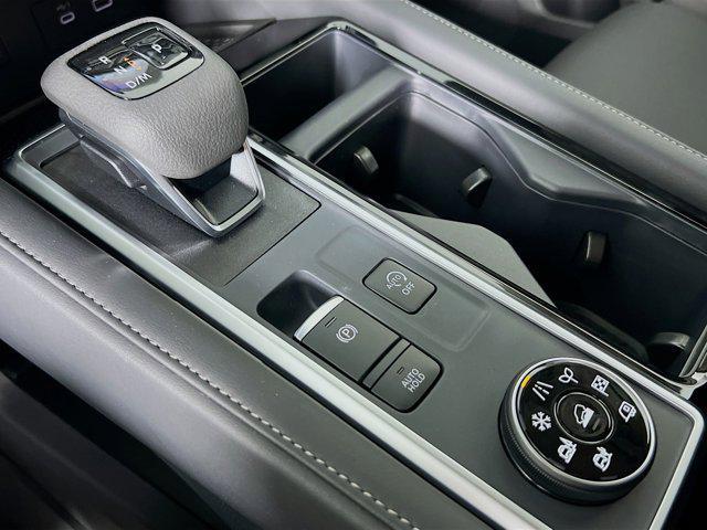 new 2025 Nissan Pathfinder car, priced at $43,667