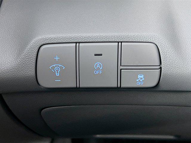 new 2025 Hyundai Elantra car, priced at $23,531
