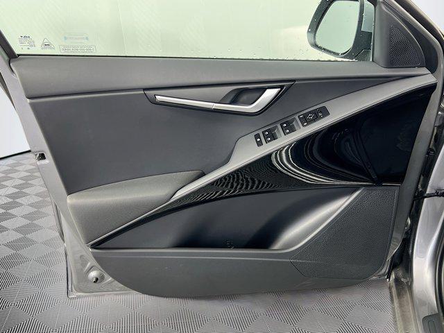 new 2025 Kia Niro car, priced at $30,552
