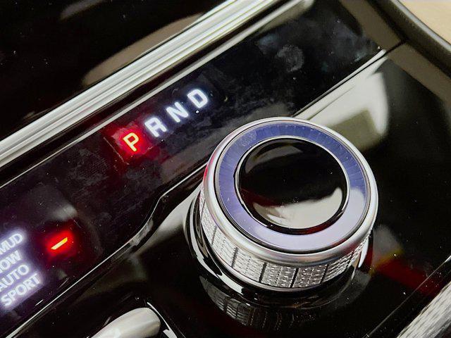 new 2025 Jeep Grand Cherokee car, priced at $44,292