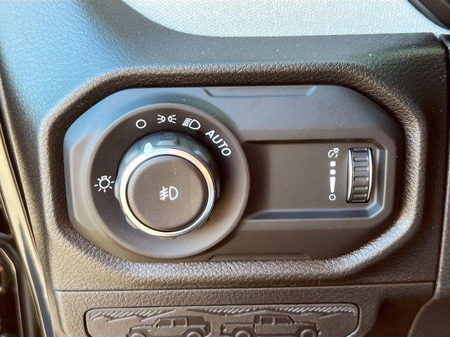 new 2025 Jeep Wrangler car, priced at $43,769