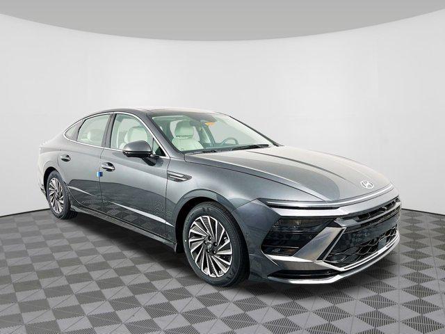 new 2025 Hyundai Sonata Hybrid car, priced at $38,784