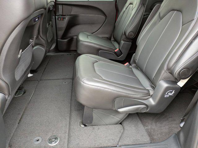 new 2025 Chrysler Pacifica car, priced at $41,640