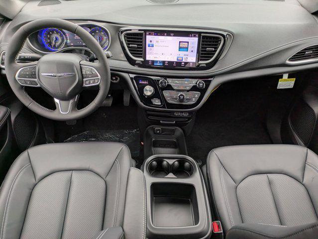 new 2025 Chrysler Pacifica car, priced at $41,640