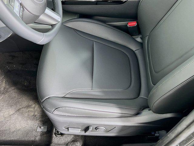 new 2025 Hyundai TUCSON Hybrid car, priced at $37,599